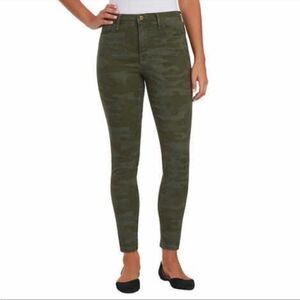 EUC SOCIAL STANDARD BY SANCTUARY HIGH RISE SKINNY CAMO JEANS SIZE 10